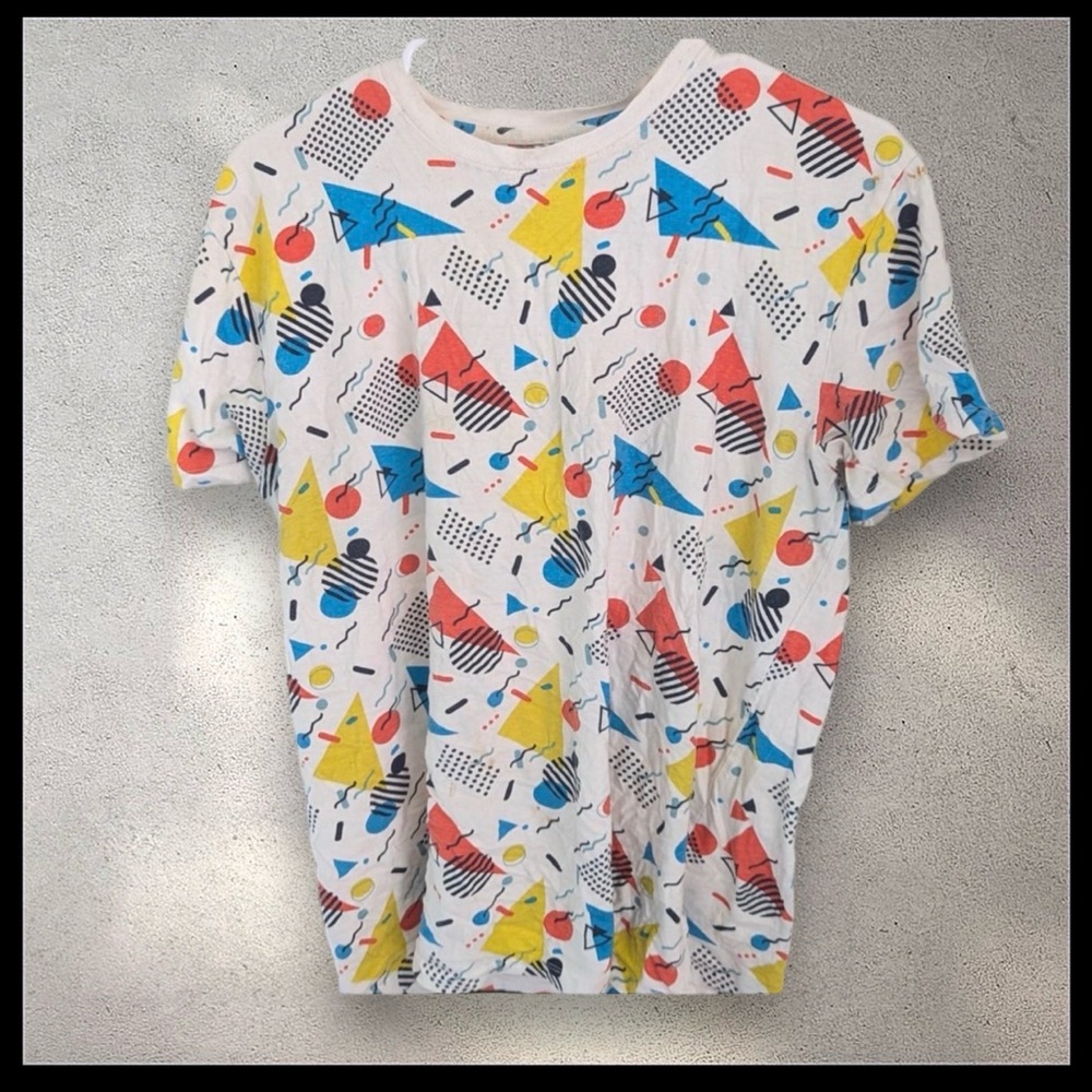 Knickerbocker vintage design  Geometric Tee 1980s tshirt